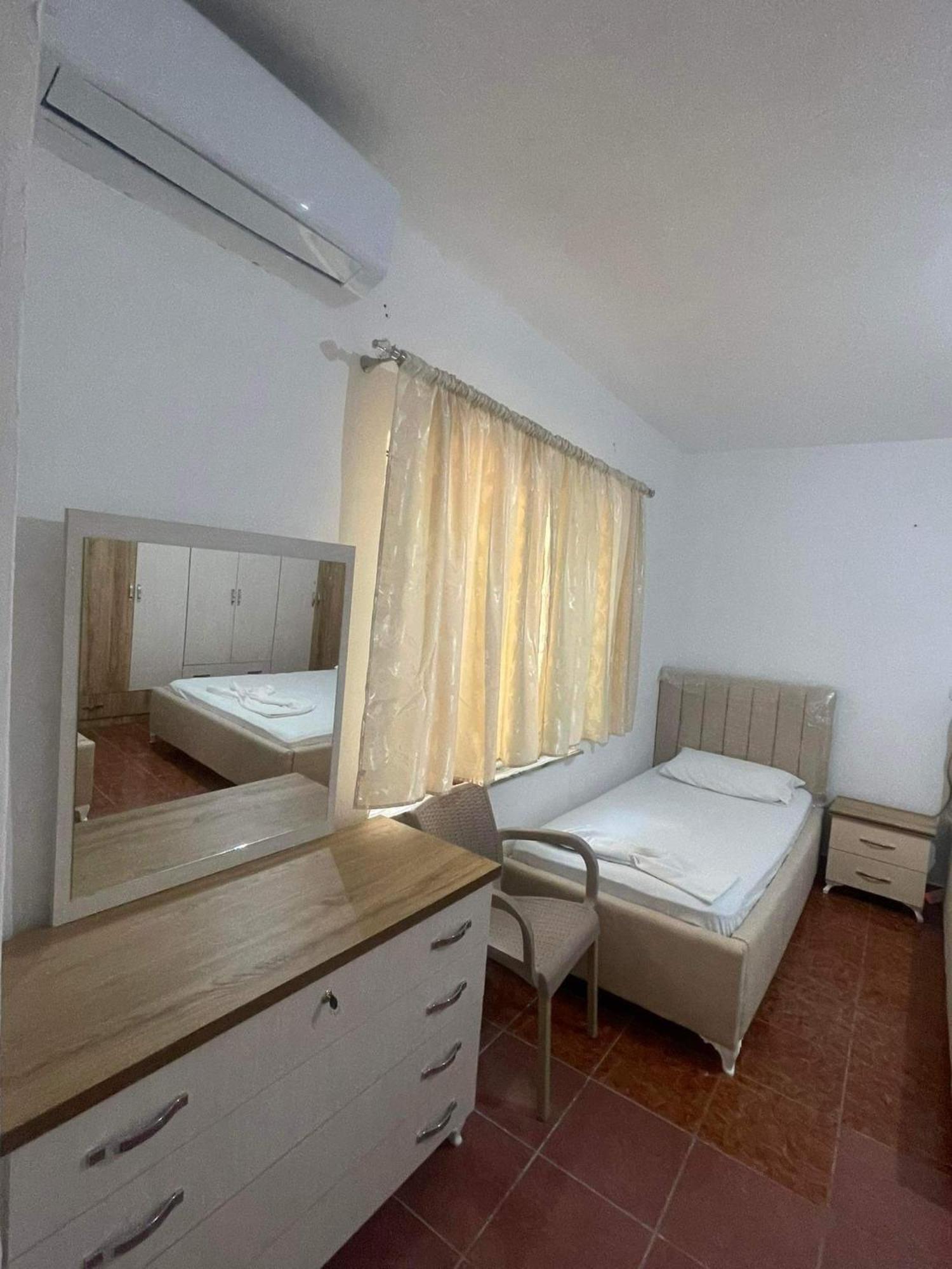 Hotel Gjika Sarandë 外观 照片
