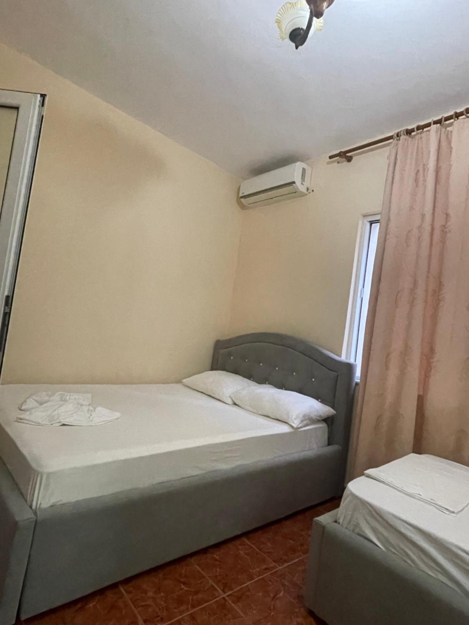 Hotel Gjika Sarandë 外观 照片