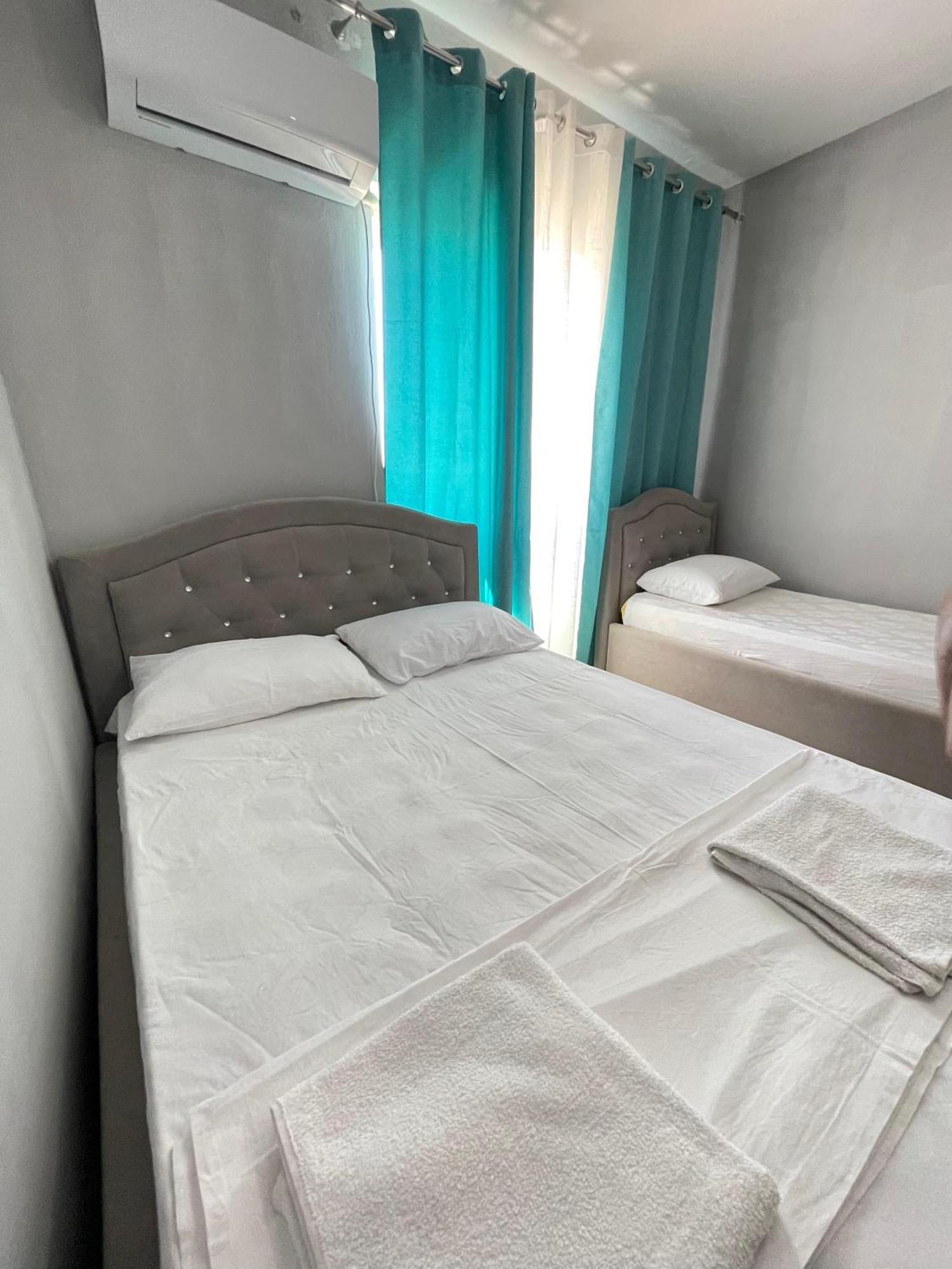 Hotel Gjika Sarandë 外观 照片