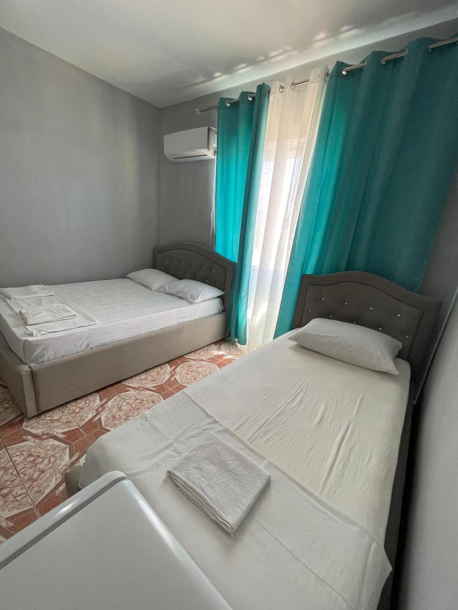 Hotel Gjika Sarandë 外观 照片