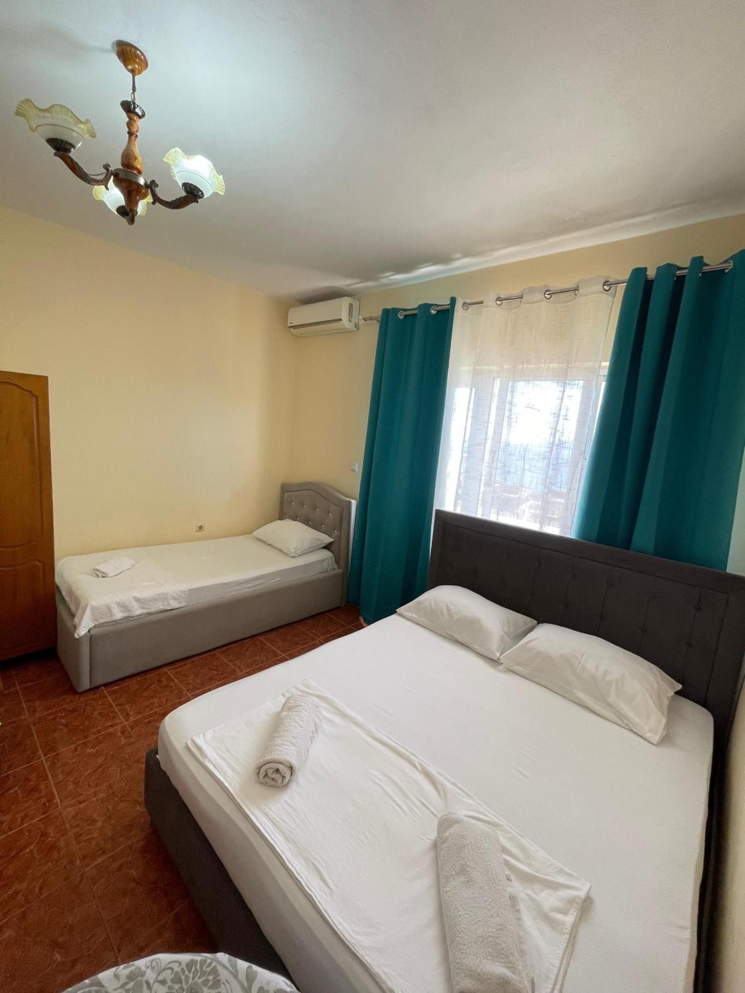 Hotel Gjika Sarandë 外观 照片